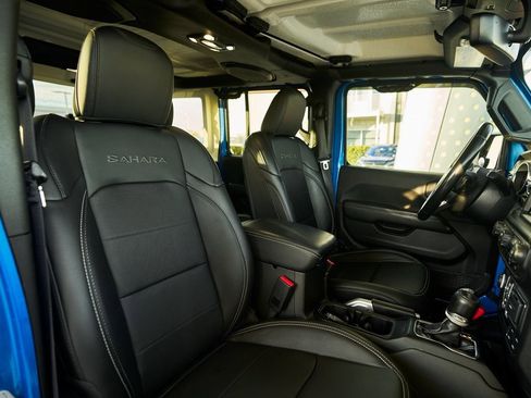 Used 2022 Jeep Wrangler Unlimited Sahara image 27