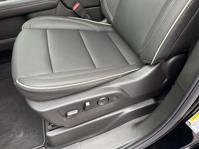 New 2026 GMC Yukon XL Elevation w/ Elevation Premium Package AWD/4WD image 15