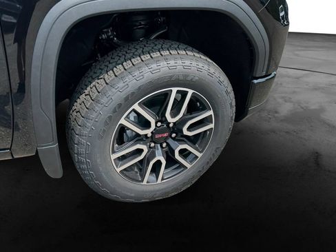 New 2026 GMC Sierra 1500 AT4 w/ Technology Package AWD/4WD image 11