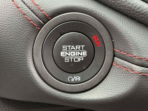 Used 2024 Dodge Durango GT RWD image 18