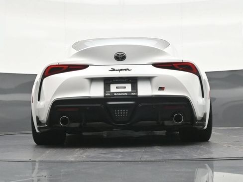 Used 2021 Toyota Supra w/ Safety & Technology Package RWD image 26