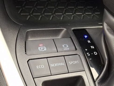 Certified 2025 Toyota RAV4 XLE w/ Convenience Package FWD image 30
