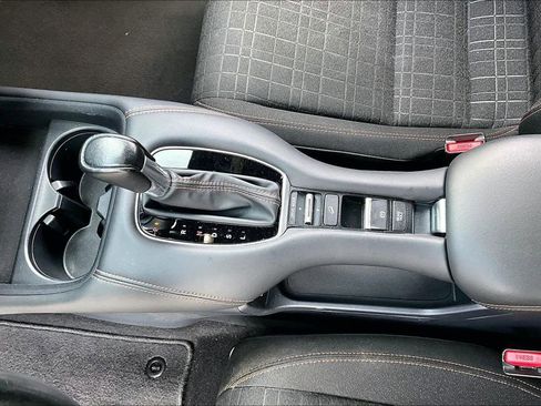 Used 2023 Honda HR-V Sport image 17