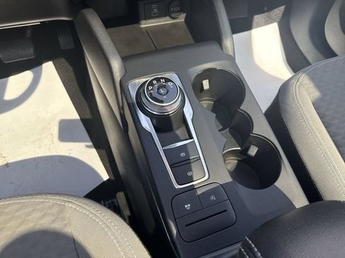 Used 2022 Ford Escape SE w/ SE Sport Appearance Package AWD/4WD image 23