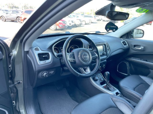 Used 2018 Jeep Compass Latitude AWD/4WD image 10