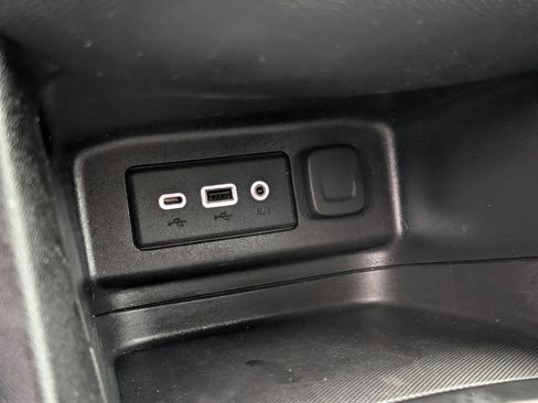 Used 2019 Chevrolet Equinox LT image 21