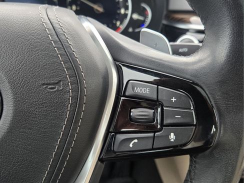 Used 2018 BMW 530i RWD image 25