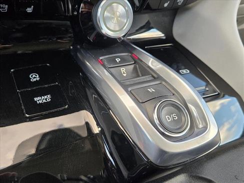 Used 2024 Acura MDX SH-AWD w/ Technology Package image 16