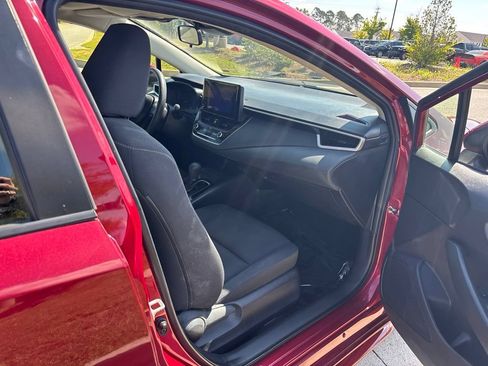 Used 2023 Toyota Corolla LE FWD image 35