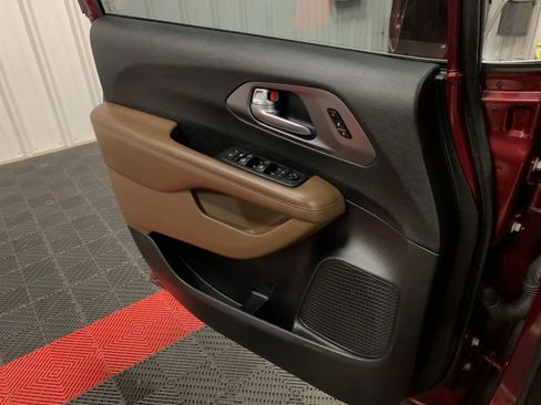 Used 2019 Chrysler Pacifica Limited w/ Advanced Safetytec Group image 28