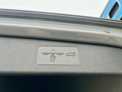 Used 2025 Volkswagen GTI SE w/ SE Leather Seating Package image 9