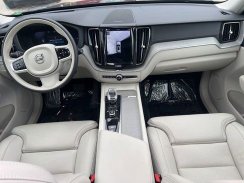 Certified 2024 Volvo XC60 T8 Ultimate w/ Protection Package Premier AWD/4WD image 21