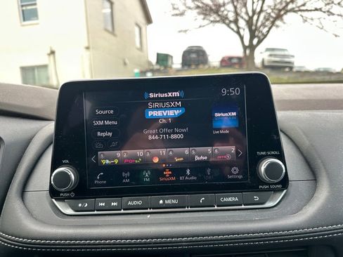 Used 2023 Nissan Rogue S image 14