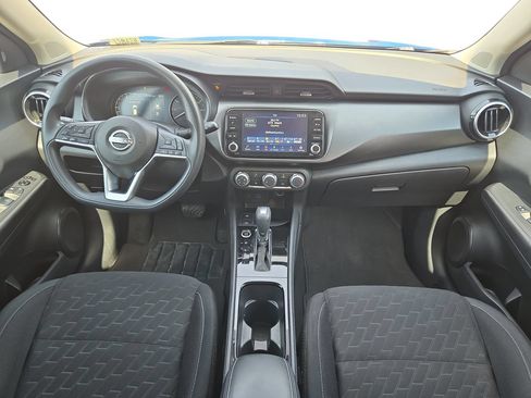 Certified 2023 Nissan Kicks SV FWD image 9