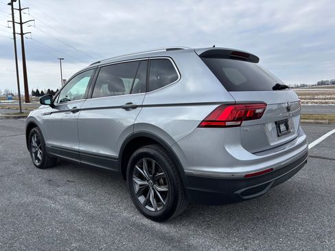 Used 2022 Volkswagen Tiguan SE image 9