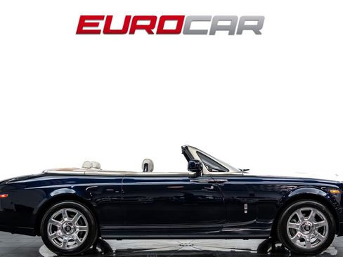 Used 2010 Rolls-Royce Phantom Drophead Coupe image 7