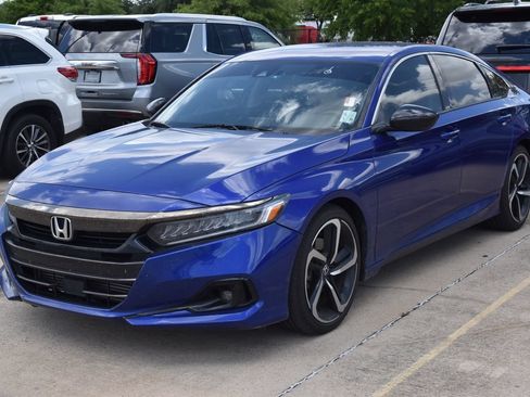 Used 2021 Honda Accord Sport Special Edition image 2