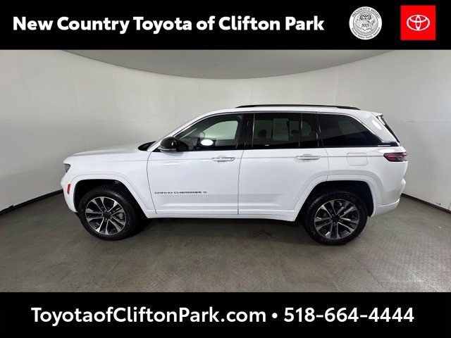 Used 2022 Jeep Grand Cherokee Overland AWD/4WD image 6