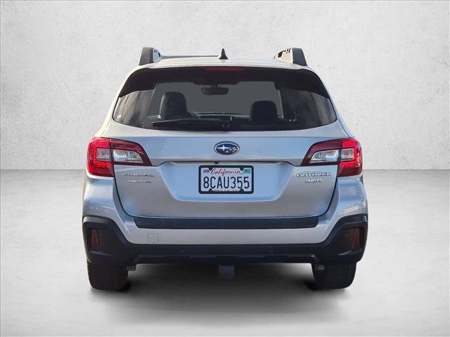 Used 2018 Subaru Outback 3.6R Limited AWD/4WD image 6