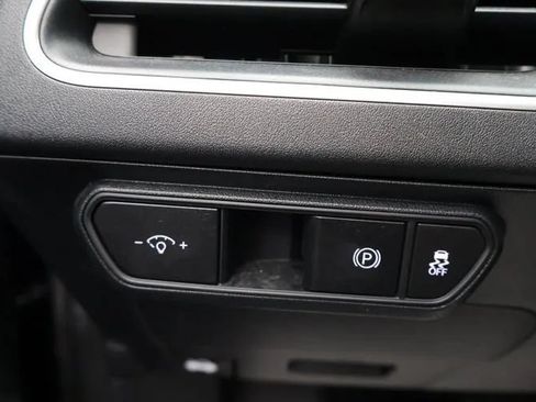Used 2025 Kia K4 FWD image 21