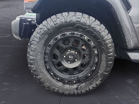 Used 2021 Jeep Wrangler Unlimited Sahara image 14