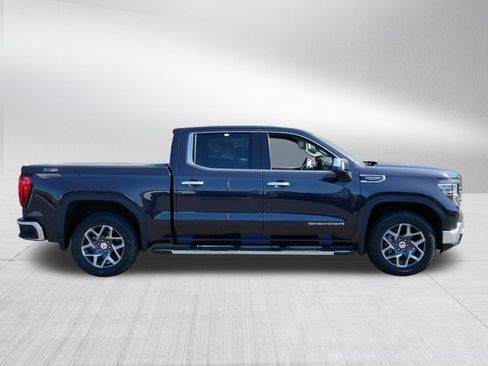 Used 2024 GMC Sierra 1500 SLT w/ SLT Premium Plus Package AWD/4WD image 8