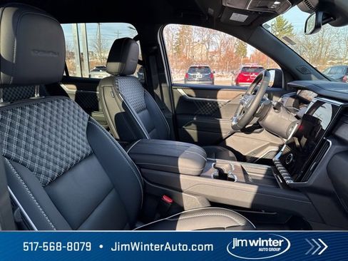 Used 2025 GMC Acadia Denali image 14