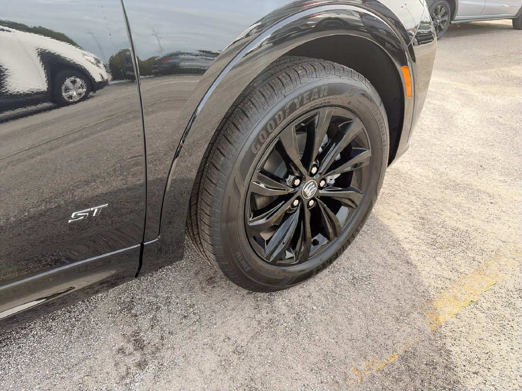 New 2026 Buick Envista Sport Touring w/ Convenience I Package FWD image 32