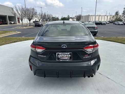 Certified 2024 Toyota Corolla SE image 9