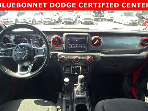Used 2020 Jeep Wrangler Unlimited Sahara w/ LED Lighting Group AWD/4WD image 16