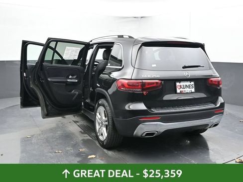 Used 2023 Mercedes-Benz GLB 250 4MATIC image 54