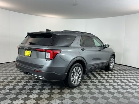 New 2026 Ford Explorer Active w/ Active Comfort Package image 5