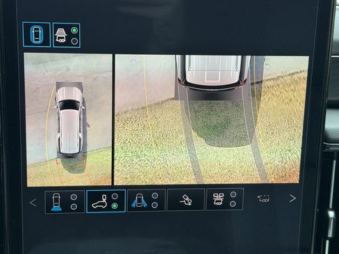 New 2026 GMC Yukon XL AT4 w/ AT4 Premium Plus Package image 28