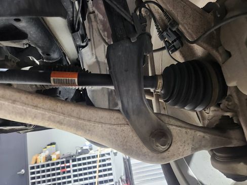 Used 2017 Mercedes-Benz GLE 350 4MATIC image 25