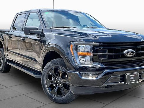 Used 2023 Ford F150 XLT w/ XLT Black Appearance Package AWD/4WD image 3