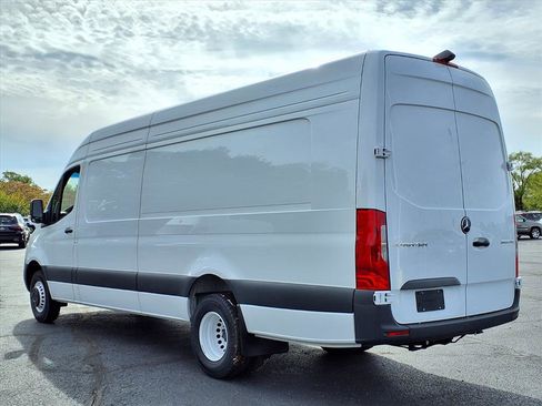 New 2024 Mercedes-Benz Sprinter 3500 image 6