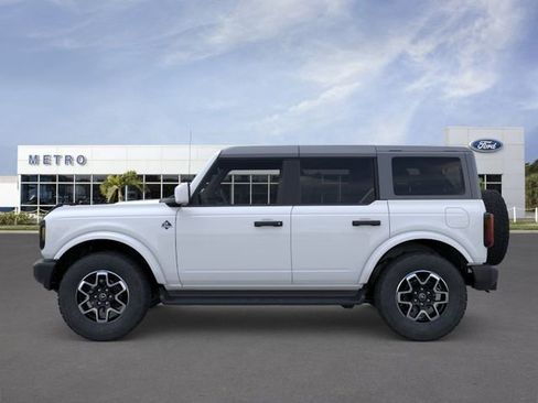 New 2026 Ford Bronco Outer Banks AWD/4WD image 3