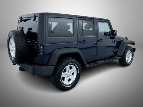 Used 2013 Jeep Wrangler Unlimited Sport image 5