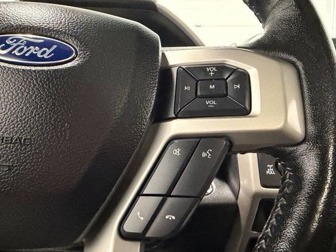 Used 2019 Ford F150 Lariat AWD/4WD image 21