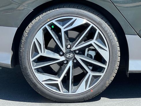 Used 2024 Hyundai Ioniq 6 SEL AWD/4WD image 15