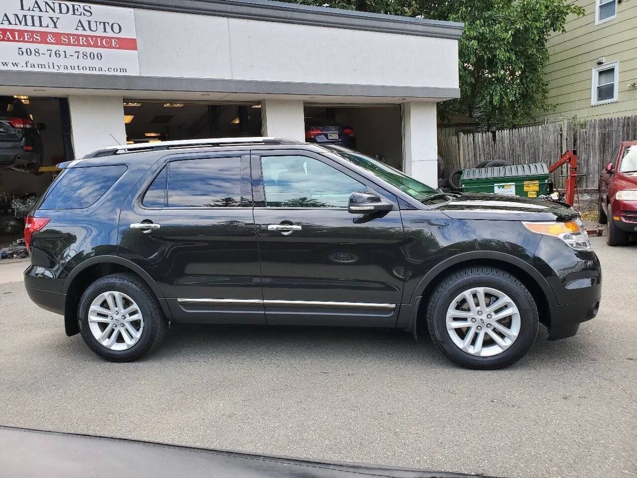 Used 2013 Ford Explorer XLT AWD/4WD image 7
