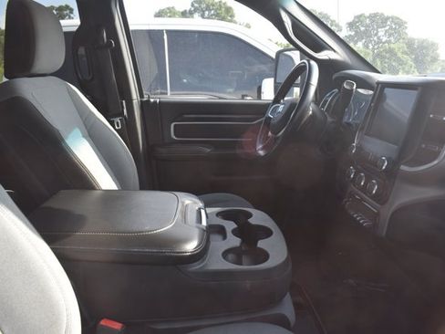 Used 2024 RAM 2500 Big Horn AWD/4WD image 4