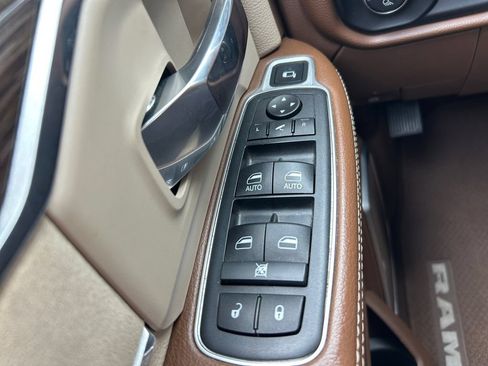 Used 2019 RAM 2500 Laramie RWD image 23
