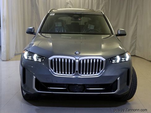 New 2026 BMW X5 xDrive50e w/ Climate Comfort Package image 5
