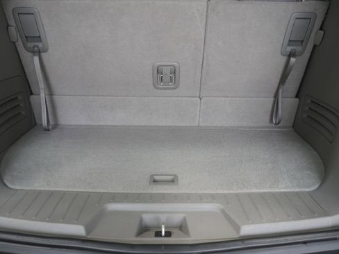 Used 2009 Chevrolet Traverse LT FWD image 24