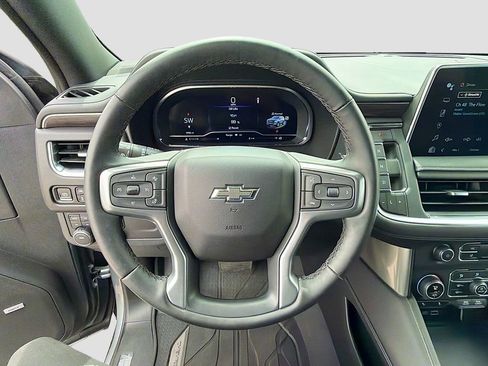 Used 2024 Chevrolet Tahoe Z71 w/ Luxury Package image 11