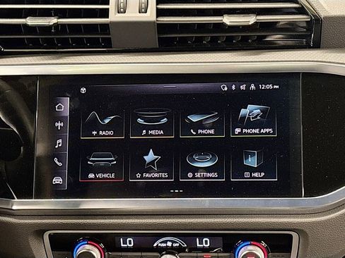 Certified 2024 Audi Q3 2.0T Premium w/ Convenience Package image 12