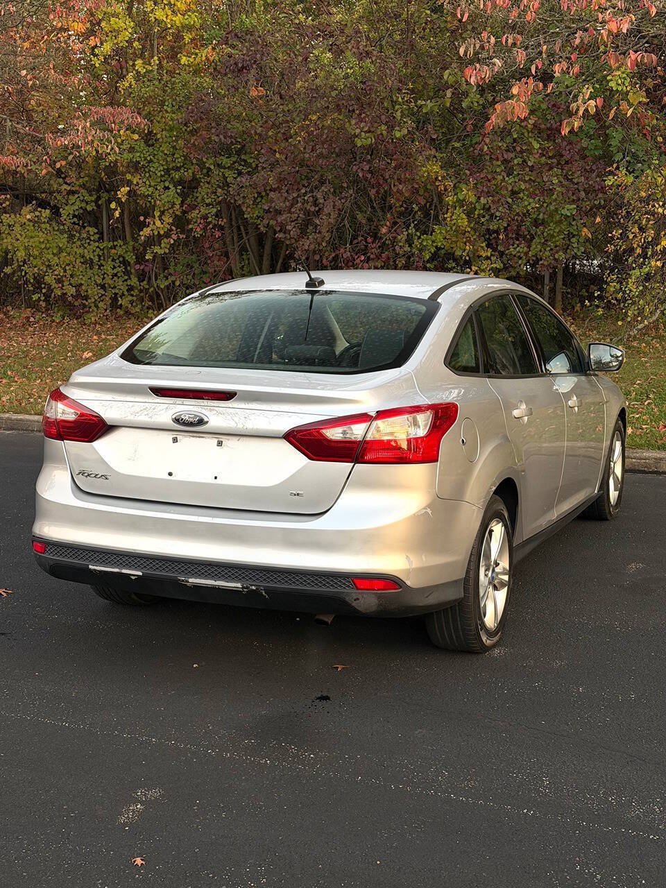 Used 2013 Ford Focus SE FWD image 9