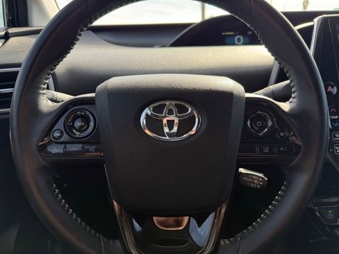 Used 2022 Toyota Prius Prime XLE FWD image 23