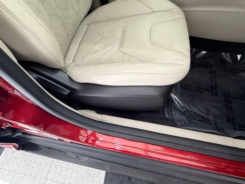 Used 2015 Ford Focus Electric Hatchback FWD image 21